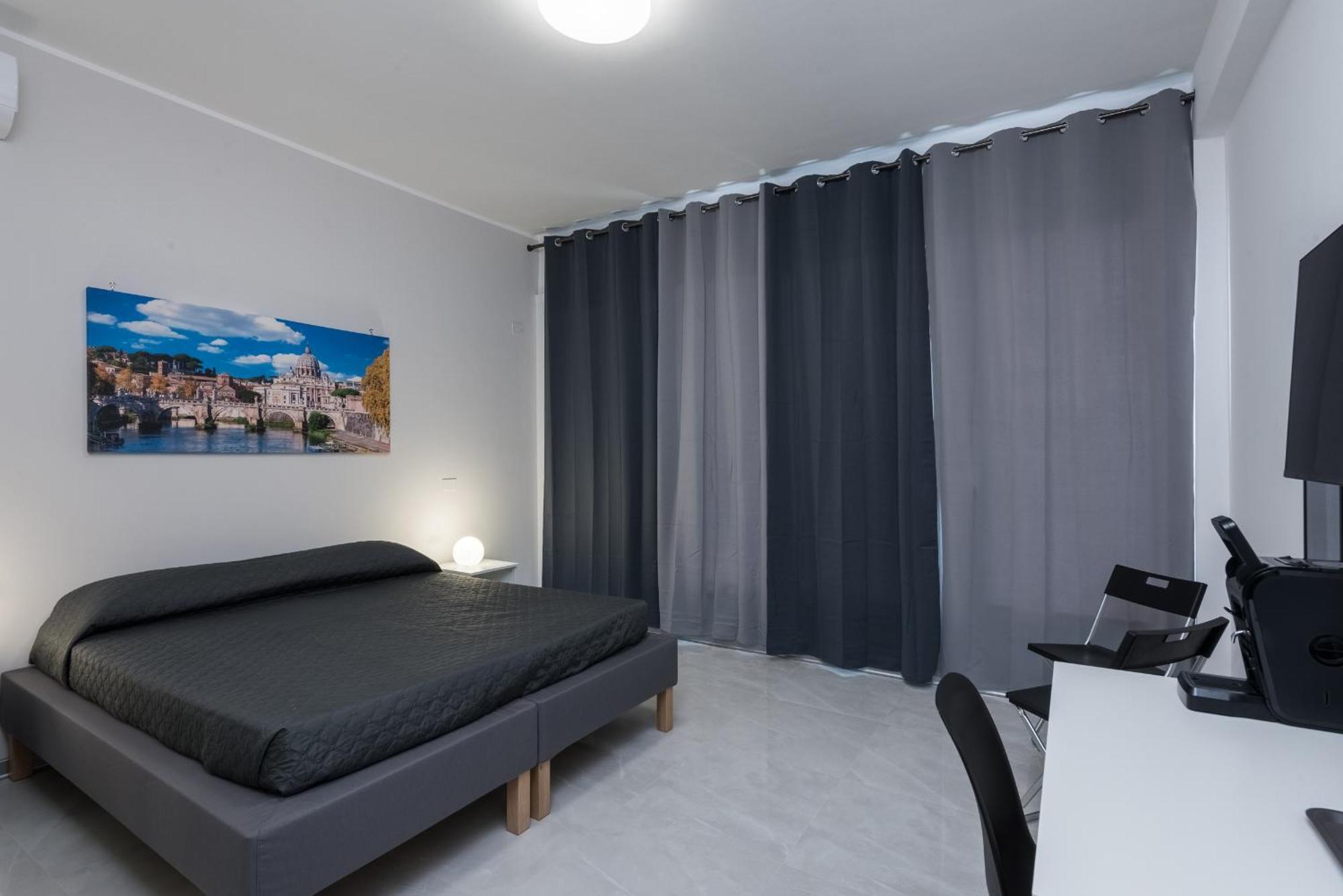 Travelershome Ciampino Airport Guesthouse 600M To Airport Kültér fotó